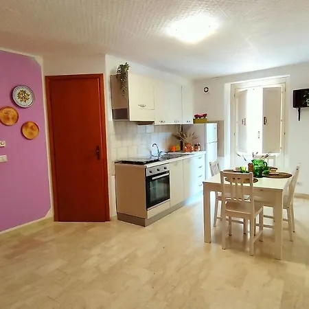 Liz House * Кальтаджироне