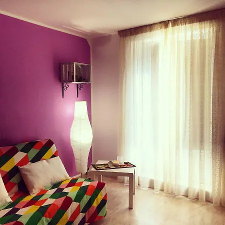 Liz House Апартаменты Кальтаджироне