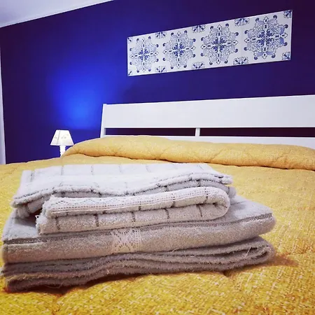 Liz House Кальтаджироне